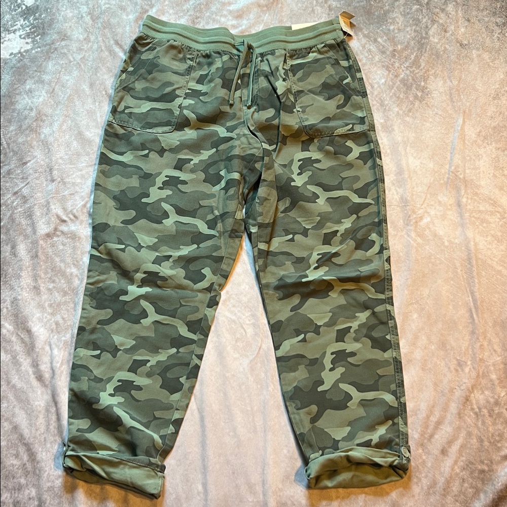 Camouflage Lightweight Jogger Pants